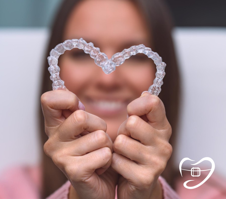 αόρατη ορθοδοντική με διαφανείς νάρθηκες